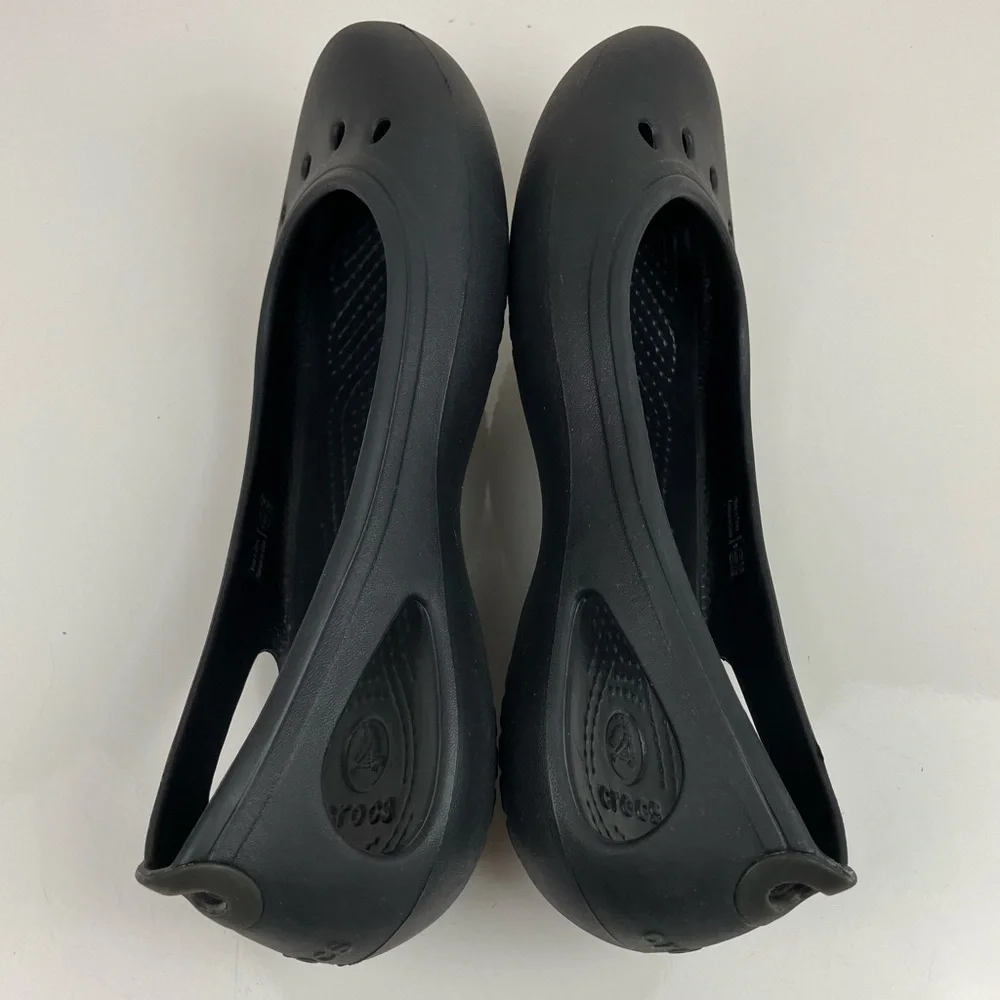 Crocs Women’s Size 8.0 Kadee Triple Black Slip On Ballet Flats - Picture 7 of 10